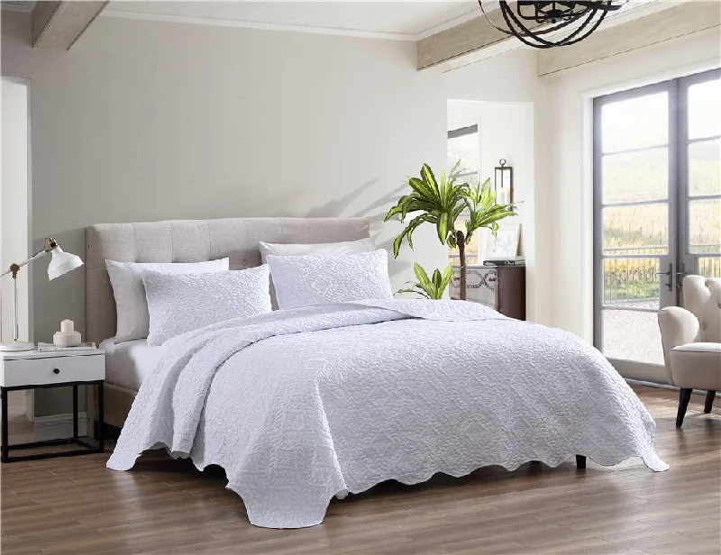 Value Deals Ivy 3 Piece Bedspread Set