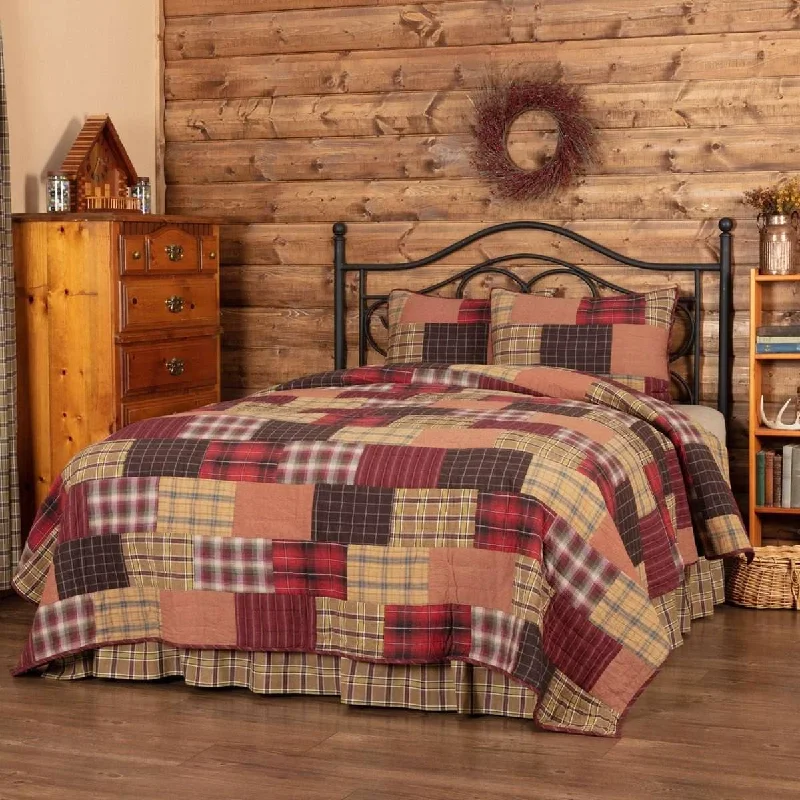 Exclusive Deal Wyatt Twin Quilt Set; 1-Quilt 68Wx86L w/1 Sham 21x27 VHC Brands